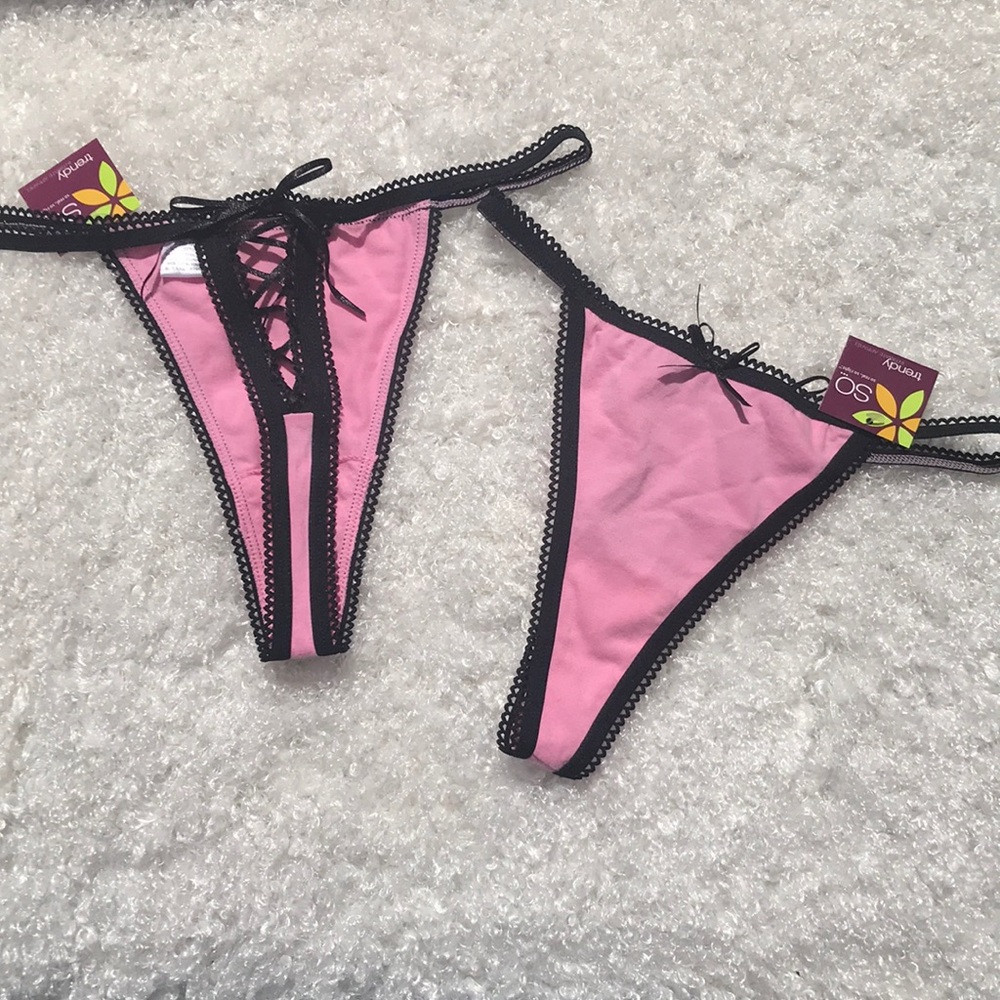 New Years BlowOut!🎉 
Buy these 2 + get 2 other FREE!Super sexy thongs!!💕